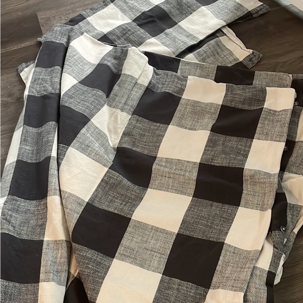 King size duvet and 2 king pillow shams